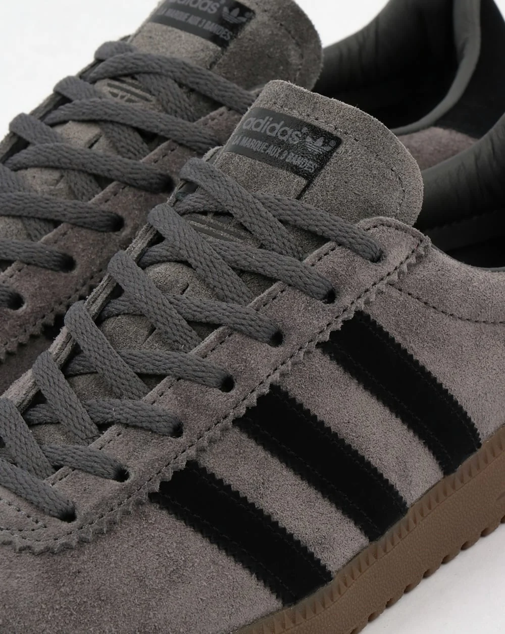 Adidas Bermuda Trainers Grey/Black/Gum - Image 4