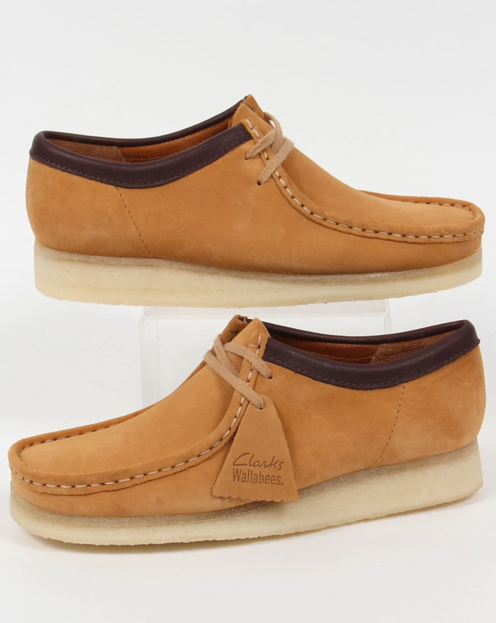 Clarks Originals Wallabee Shoe In Suede Camel