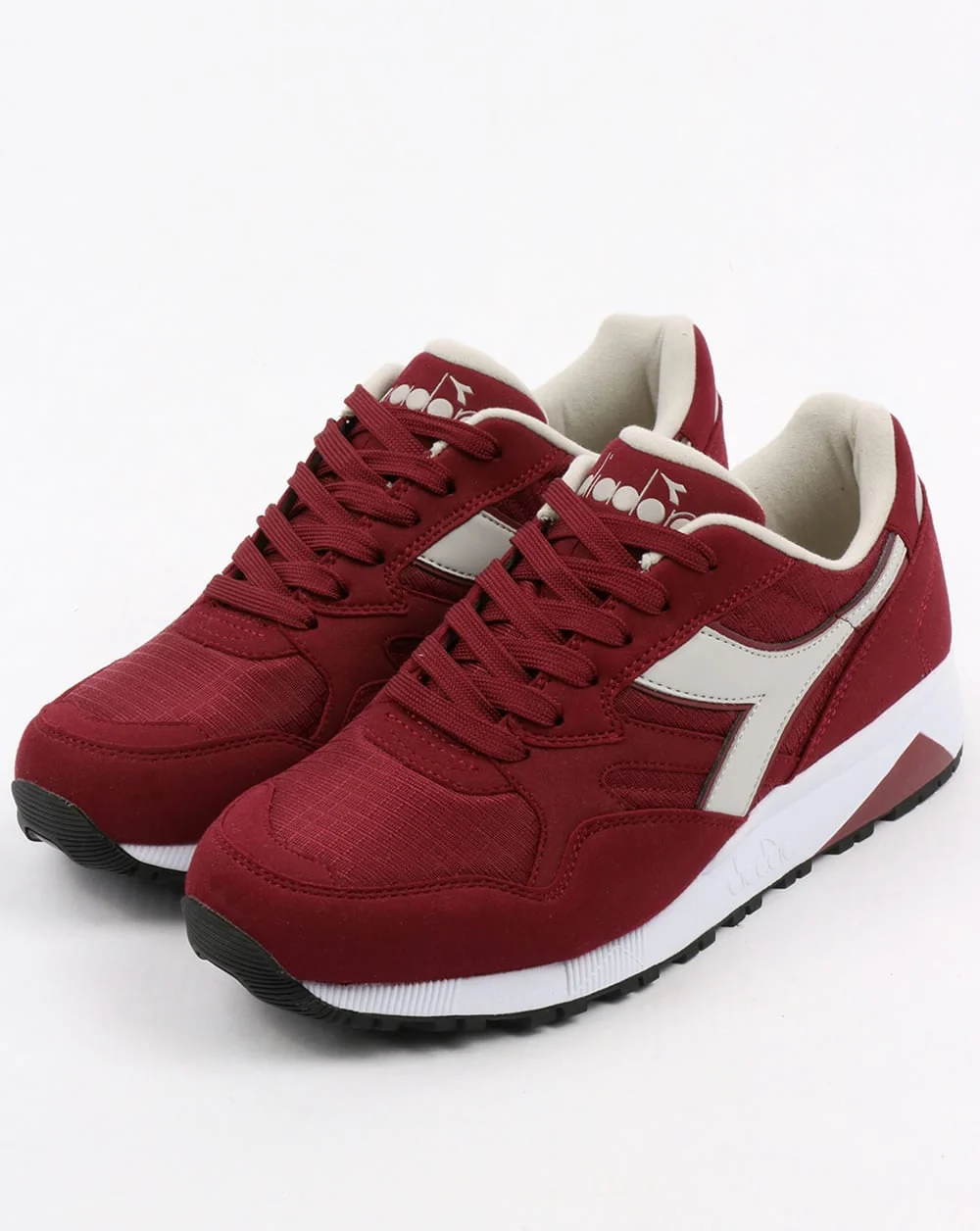 Diadora N902 Trainers Deep Red - Image 3