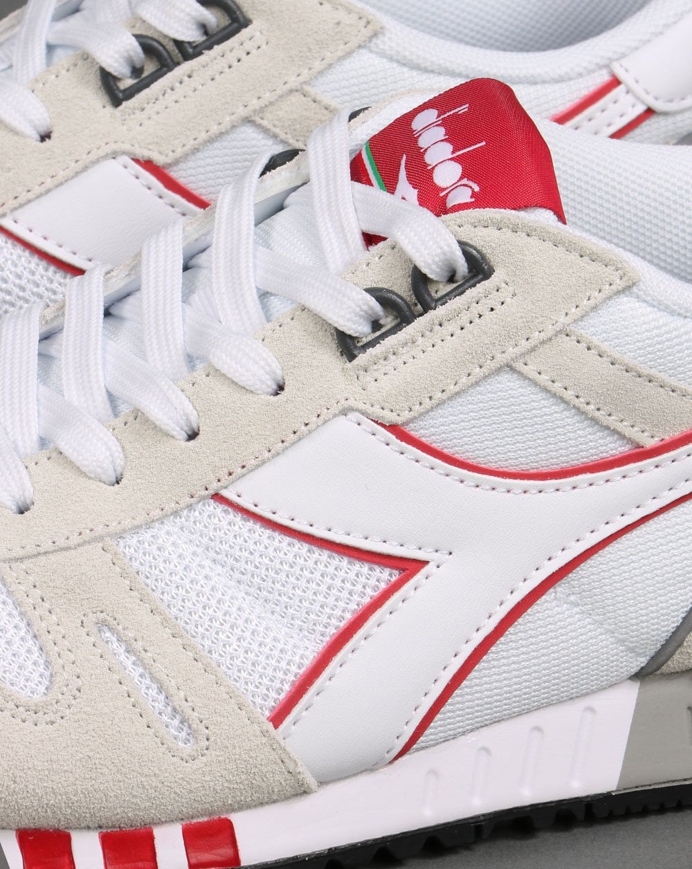 Diadora Titan Trainer White/Red - Image 2