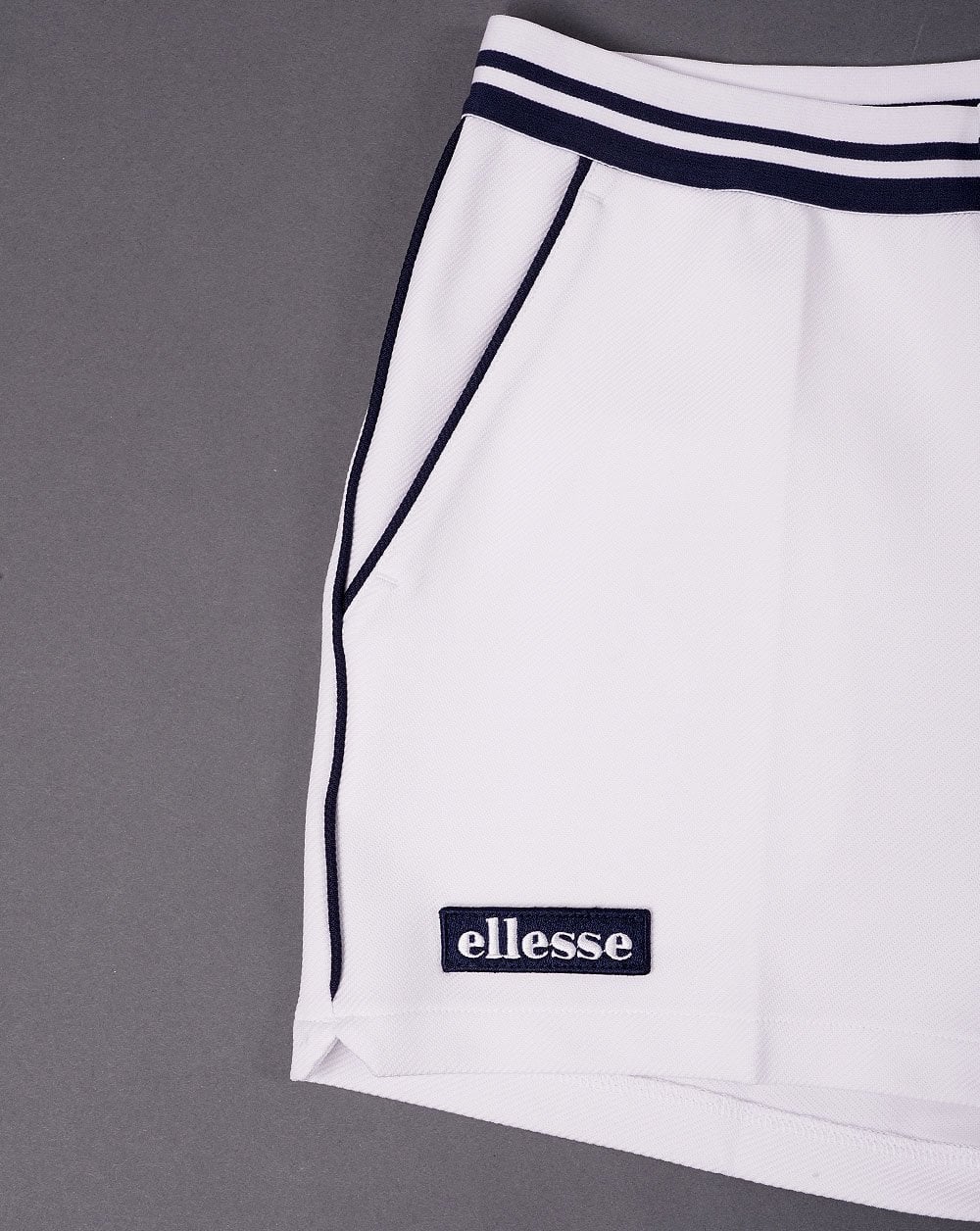 Ellesse 80s Tennis Shorts White/Navy - Image 2