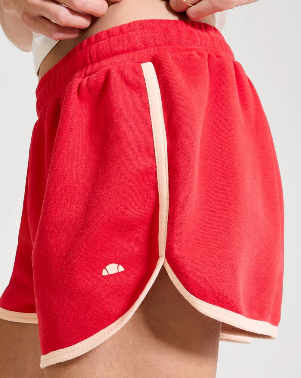 Ellesse Ceriale Shorts Red/Off White - Image 2