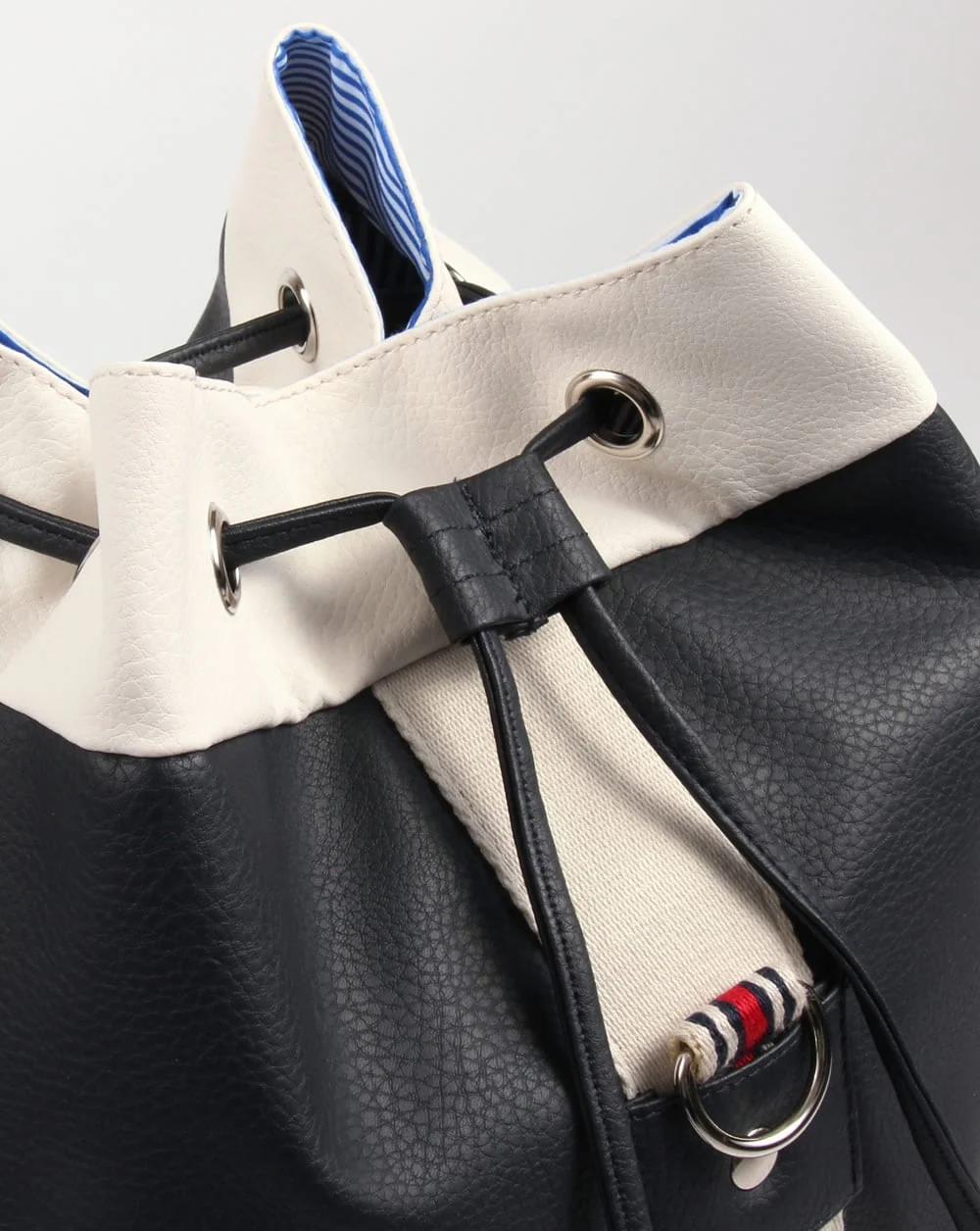 Fila Vintage Biago Duffle Bag Navy/White - Image 3