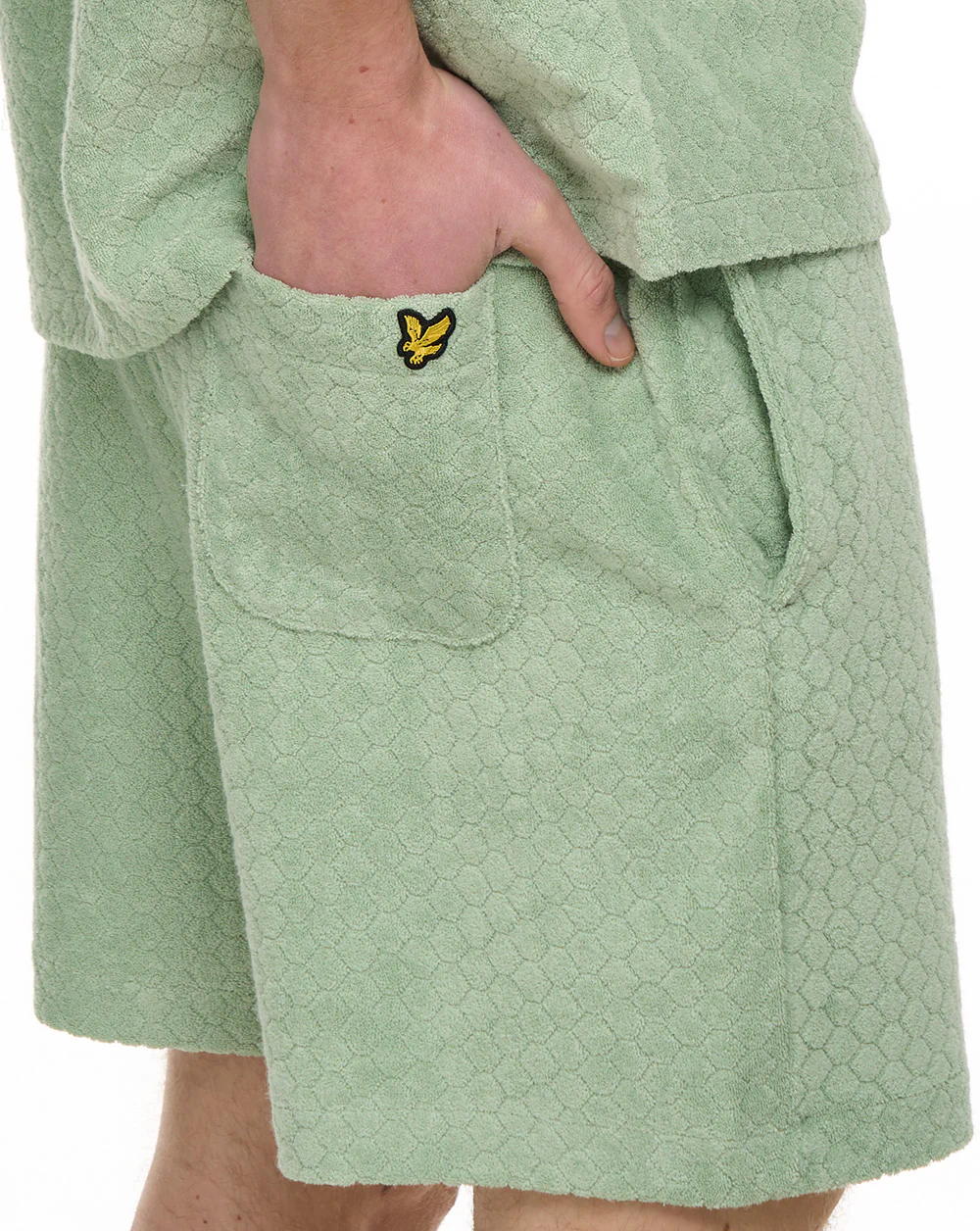 Lyle & Scott Honeycomb Towelling Shorts Sage Green - Image 4