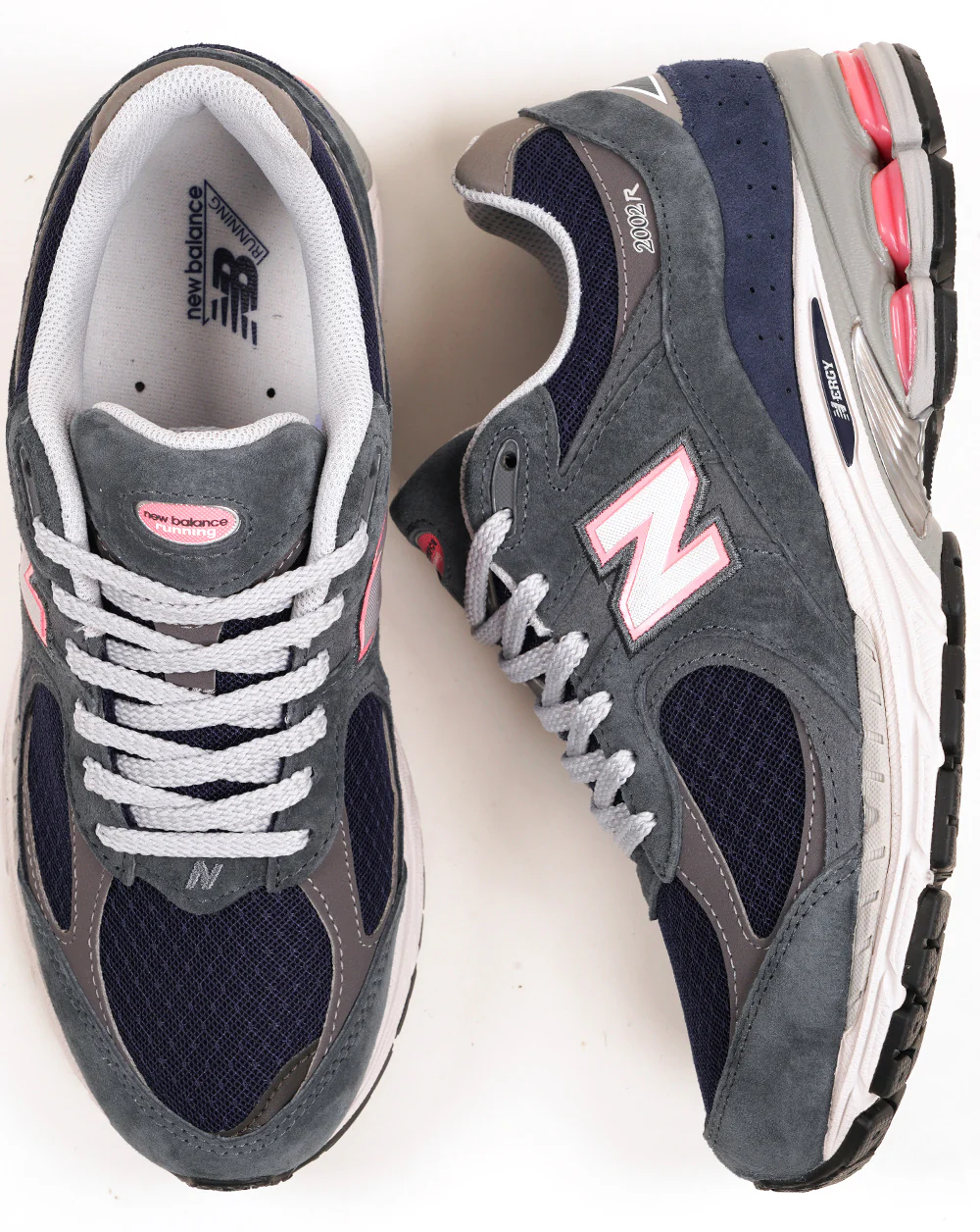 New Balance 2002R Trainers Graphite/Pink - Image 4