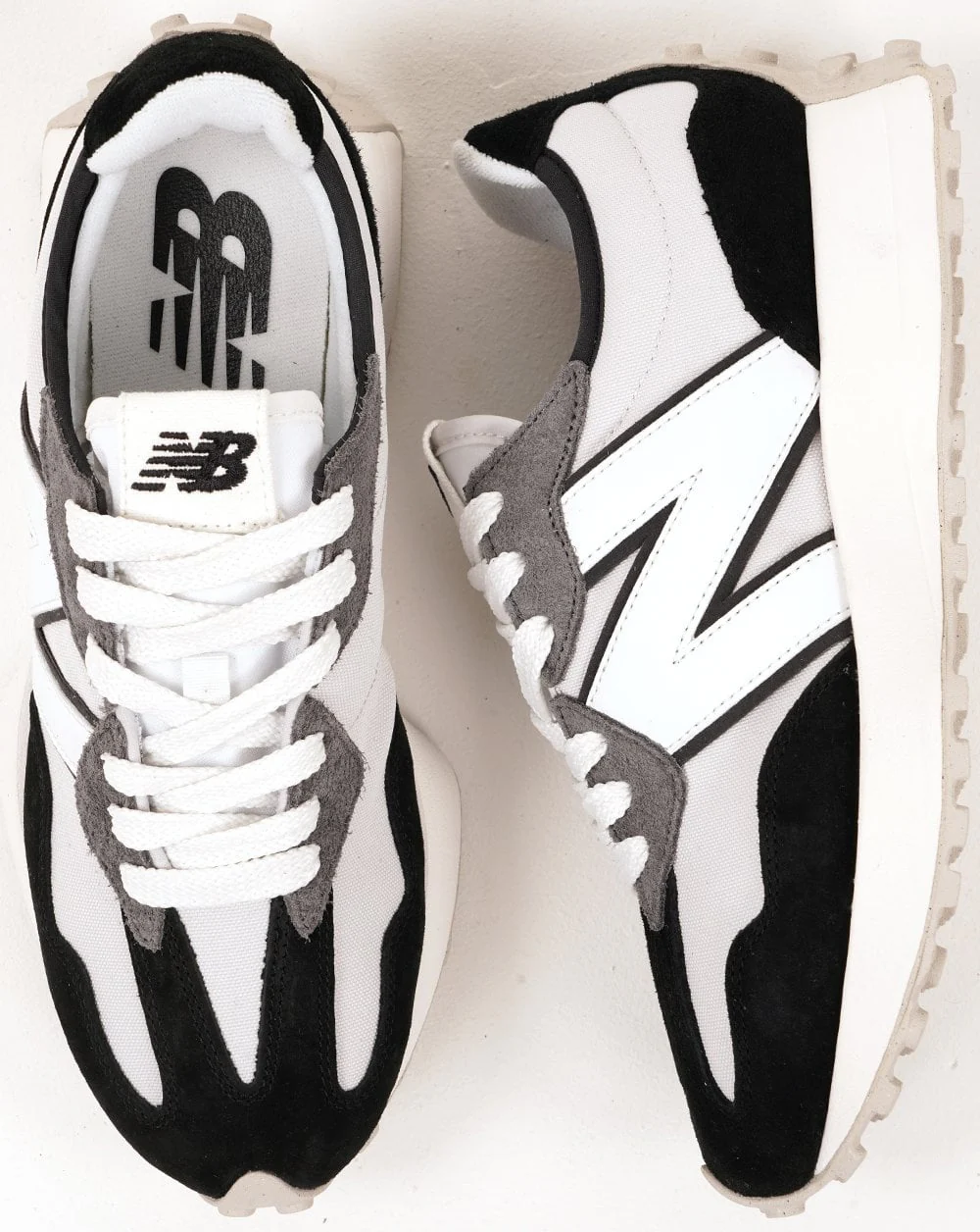 New Balance 327 Trainers White/Black - Image 4