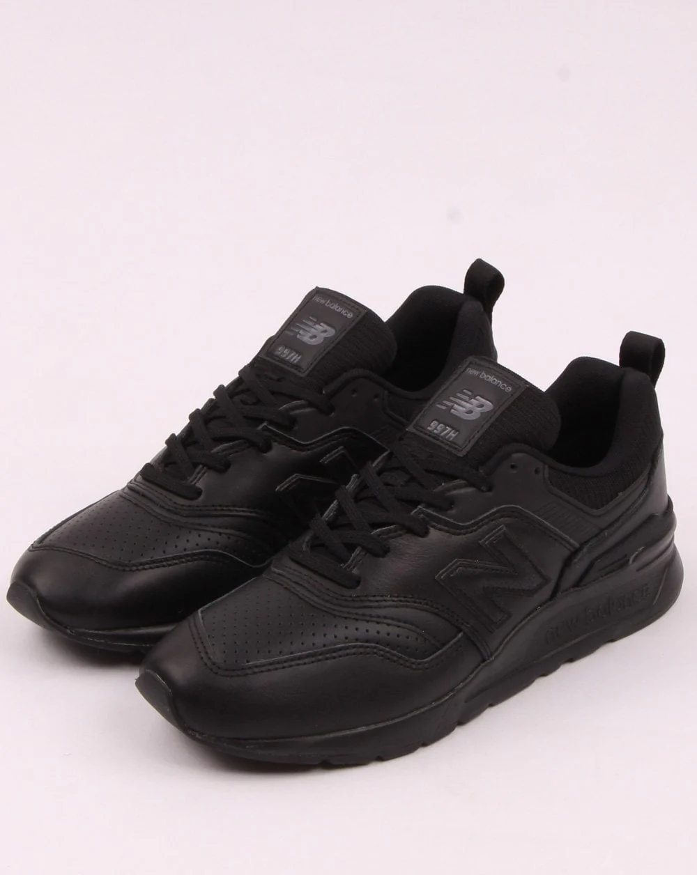 New Balance 997 Leather Trainers Black - Image 3