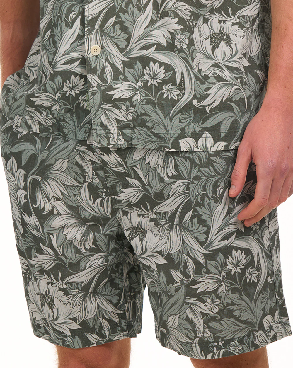 Pretty Green Bostall Printed Shorts Green - Image 2