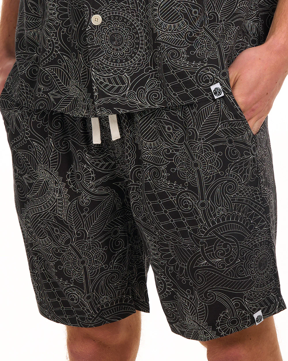 Pretty Green Resonance Linear Paisley Shorts Black - Image 2