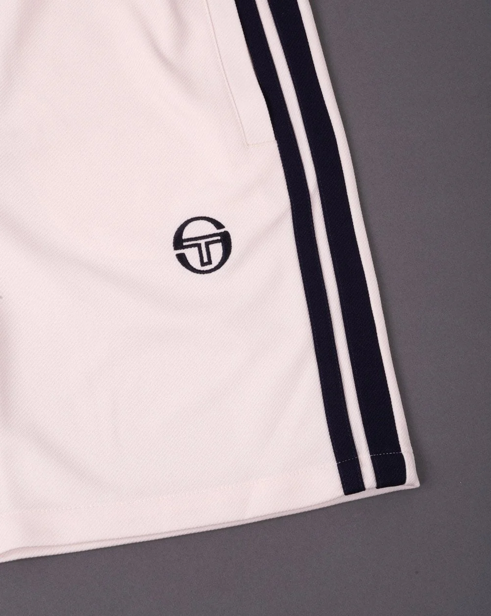 Sergio Tacchini Striped Casual Shorts Buttercream/Navy Blue - Image 2