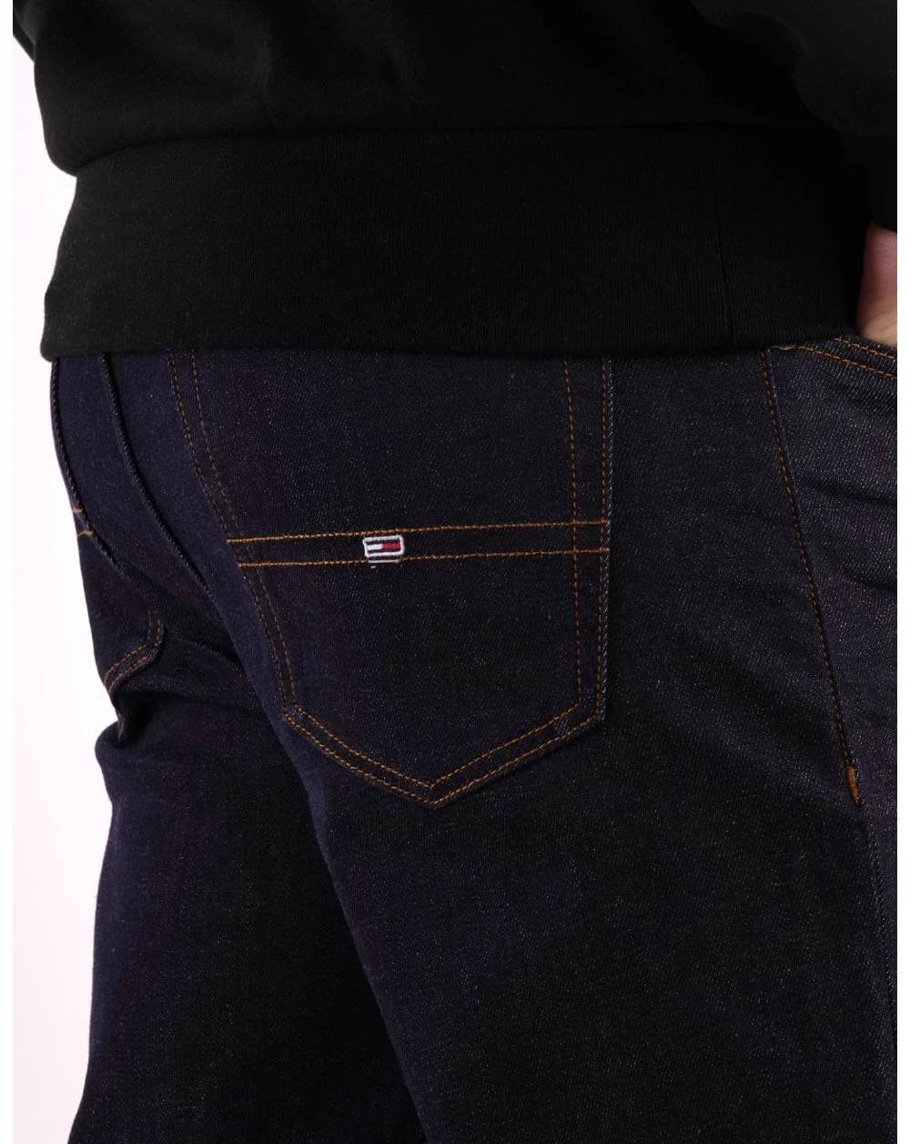 Tommy Jeans Ryan Regular Straight Jeans Dark Rinse - Image 3