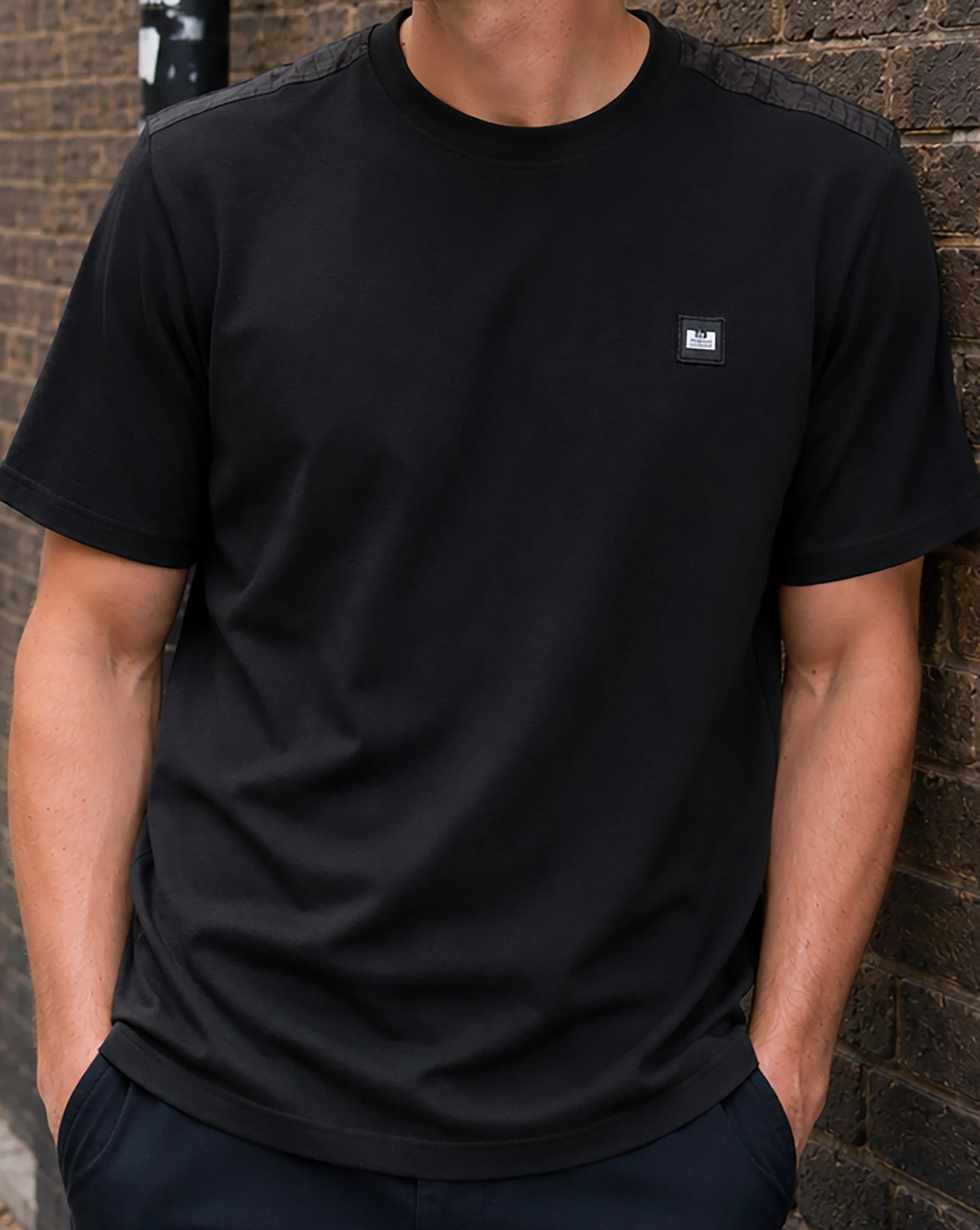 Weekend Offender Garcia T Shirt Black